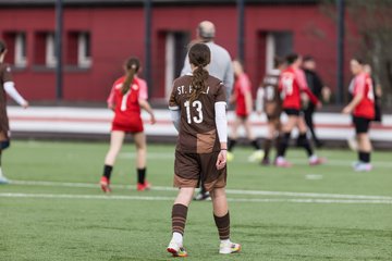 Bild 122 - wBJ FC St. Pauli - Walddoerfer SV : Ergebnis: 3:4